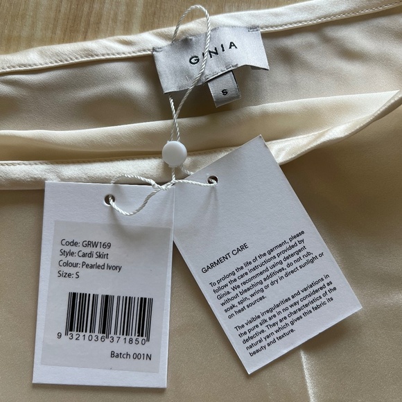 GINIA Silk Cardi Skirt in Pearled Ivory NWT S - Picture 7 of 11